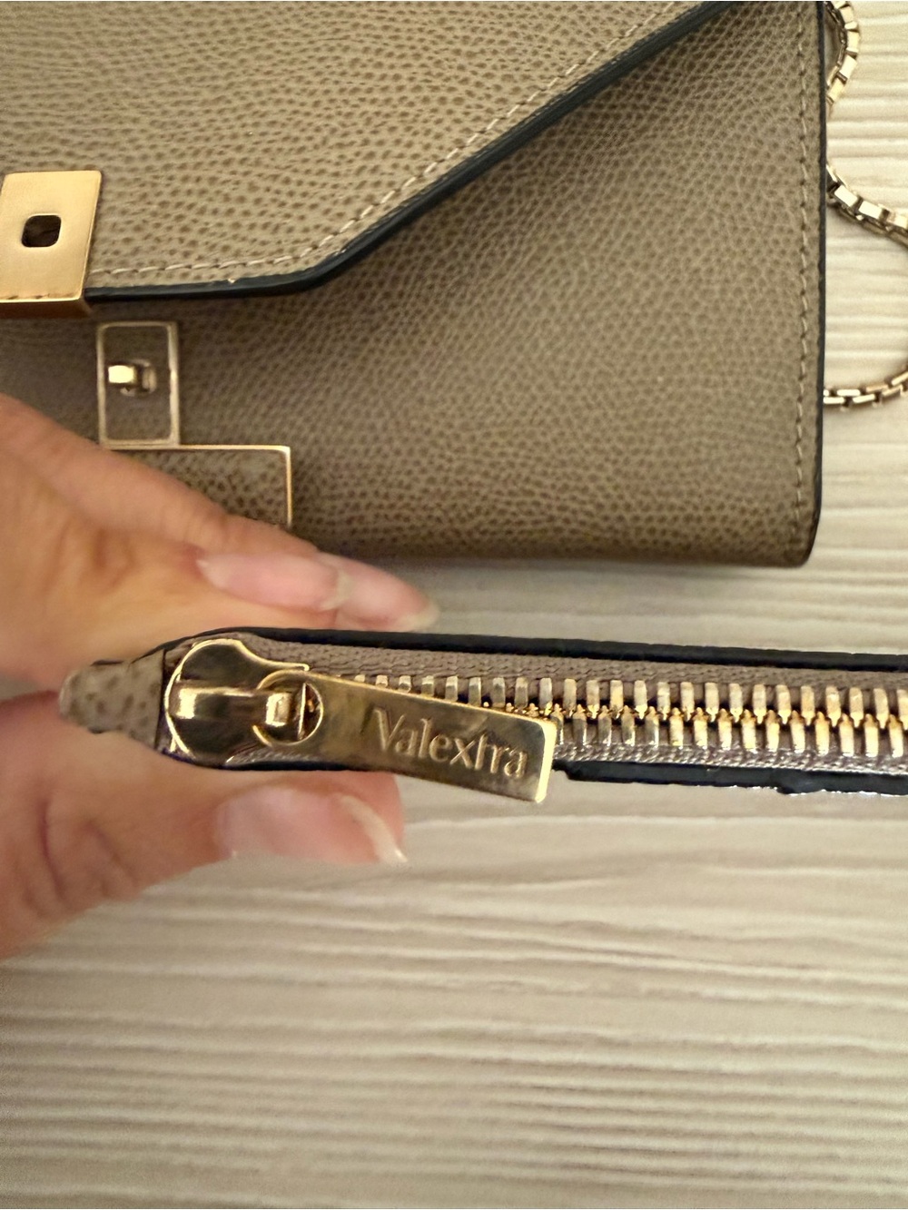 Valextra Iside clutch / wallet on chain - Picture 10 of 13